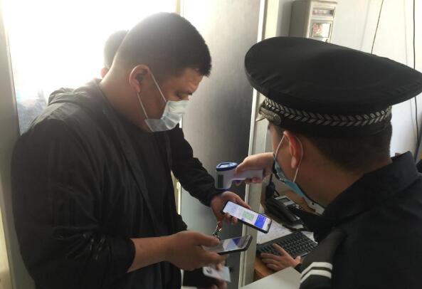 法院安检很重要：高端安检门搭配手持式金属探测器保安全.jpg